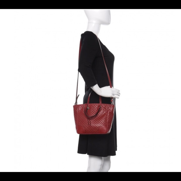 Gucci Microguccissima Bree Tote crossbody in red - Picture 6 of 6